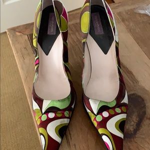 Emilio pucci patterned satin heel. Size 37